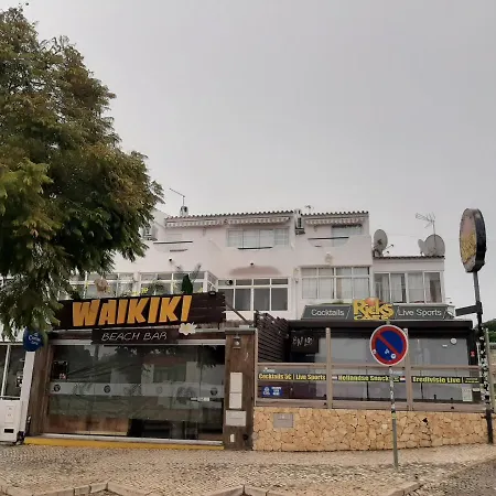 Oura And Bars Апартаменти