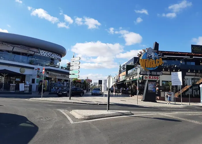 Oura And Bars 아파트 알부페이라