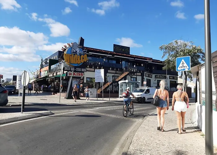 Oura And Bars Apartment Albufeira