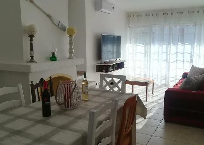 Oura And Bars Apartment Albufeira